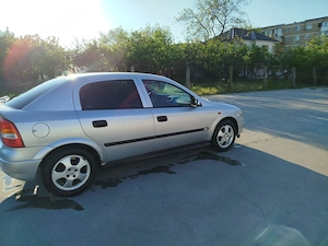 Opel Astra,,1.6,,Acte la zi  - imagine 4