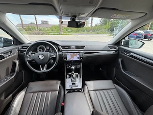 skoda Superb Laurin klement distronic ventilate keyless navi mare soft close - imagine 3
