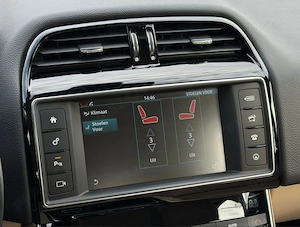 Jaguar XE 20d - imagine 3