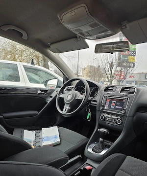 VW Golf 6 1.6MPI DSG2 Automata Navigatie DubluClima SenzoriParcare CamerăMarșarier Bluethoot Euro5  - imagine 7