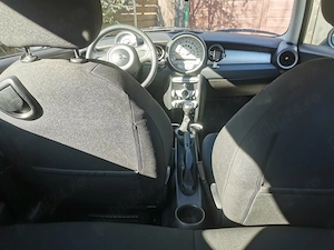 Doua autoturisme Mini  - imagine 7