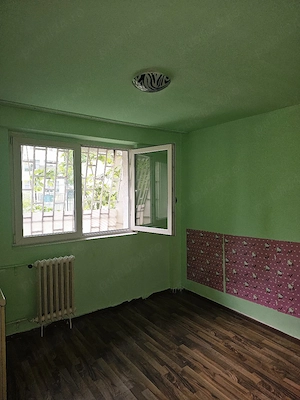 Închiriez apartament NEMOBILAT  - imagine 3