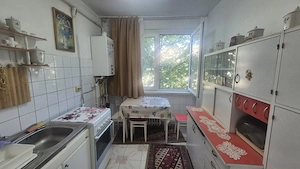 Apartament 3 Camere Micro 16 - Etaj 3, Centrală Proprie & Izolat - imagine 7