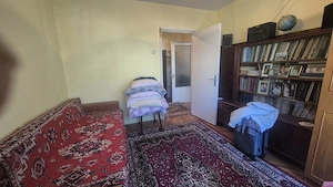 Apartament 3 Camere Micro 16 - Etaj 3, Centrală Proprie & Izolat - imagine 5