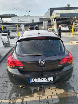 Opel Astra J 1.4 benzina 6+1 trepte 2012 - imagine 5