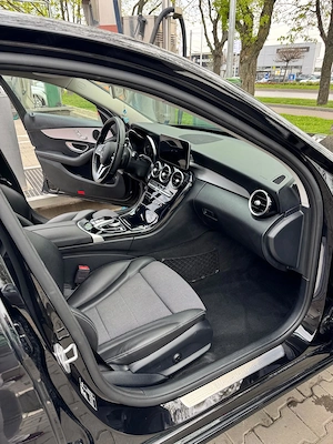 Mercedes c220d, facelift 2019, autoturism personal - imagine 9