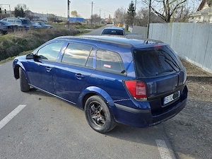 Opel Astra H 1.3 Diesel  - imagine 4