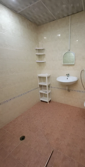 Inchiriez apartament 2 camere in zona Rahova - imagine 4