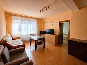 De vânzare apartament cu 2 camere, pe strada Horea
