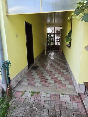 Vand casa in Tg Mures , zona Libertatii - imagine 3