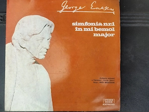 Discuti din vinil