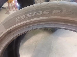 Cauciucuri de vara Pirelli 255/35/19