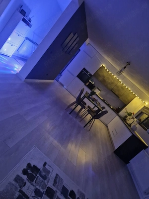 Casa moderna de vanzare, Isalnita,90MP util + 30MP doua terase,curte spatioasa, panouri fotovoltaice - imagine 10