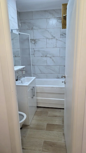 Vand Apart cu 2 Cam ,Decomandat et 1 Ultracentral ,75000 Euro ,et 1  neg  - imagine 2
