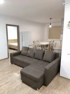 Apartament 3 camere, 70 mp total, acces pietonal Vivo