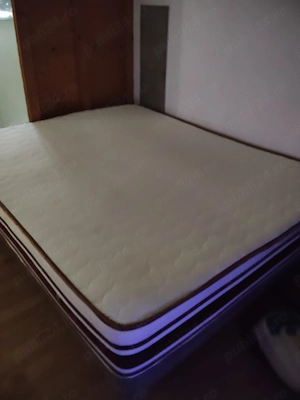 Vând saltea de pat impecabila comfortabila 
