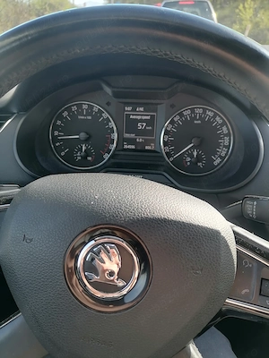 Vând skoda octavia 3 1.6 tdi  - imagine 7