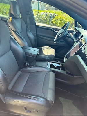 Tesla Model X free supercharger - imagine 4