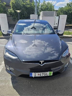 Tesla Model X 90D Free supercharging - imagine 5