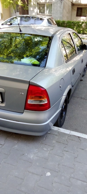 Opel Astra 2002 - imagine 2