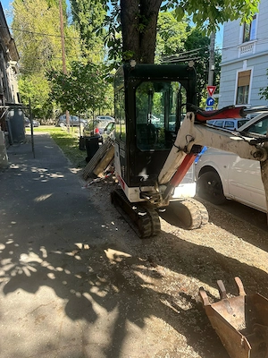 vand mini excavator bob cat 2 Tone