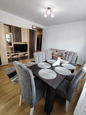 Apartament 2 camere decomandat, 57 mp cu parcare, zona Sub Cetate