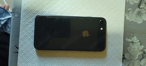 Vând iPhone 8  - imagine 4