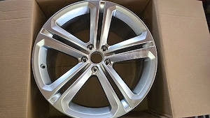 Jantă Originală VW Tiguan 19" - Model Nou, Stare Nouă (9Jx19H2) - imagine 2
