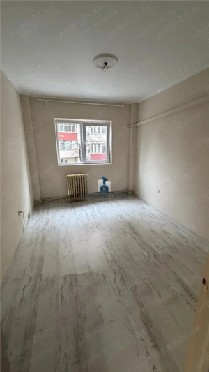Apartament 4 camere Decomandat Sos. Berceni - imagine 7