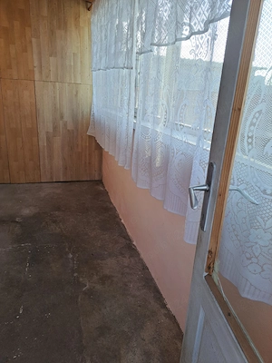 Casă din cărămidă în Oncea cu 2 camere, hol, baie, bucătărie, terasă, teren 415mp - imagine 7