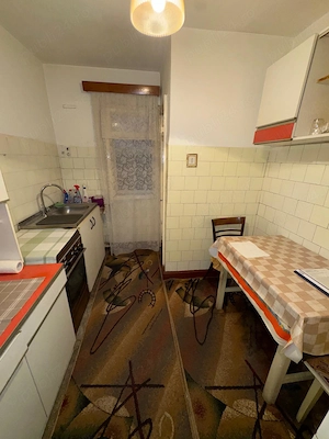 vand apartament 3 camere zona zona Stomatologie, decomandat - imagine 6