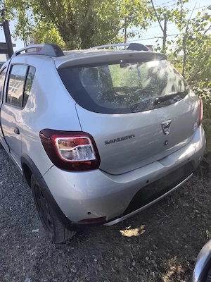 dacia sandero - imagine 2