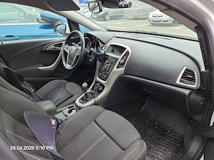 Opel Astra J Sport Tourer 1,7 CDTI 81 KW 110 CP E5 An 2011 - imagine 6