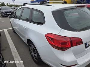 Opel Astra J Sport Tourer 1,7 CDTI 81 KW 110 CP E5 An 2011 - imagine 2