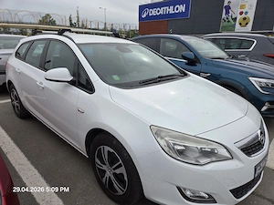 Opel Astra J Sport Tourer 1,7 CDTI 81 KW 110 CP E5 An 2011 - imagine 8