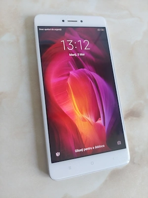 Vând Xiaomi Redmi Note 4 alb (cu probleme la mufa de încărcare) [poze reale]