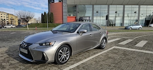 Lexus is300h 