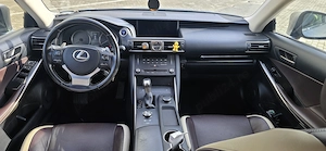 Lexus is300h  - imagine 2