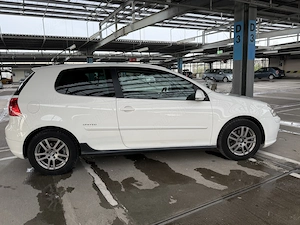 Volkswagen Golf 5 1.6  benzină,an 2008-Model 2009 - imagine 4