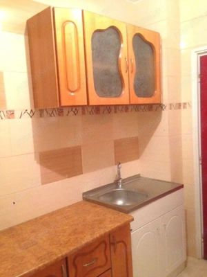 De închiriat – Apartament 2 Camere, Bloc Anvelopat, Aproape de METROU și STB - imagine 6