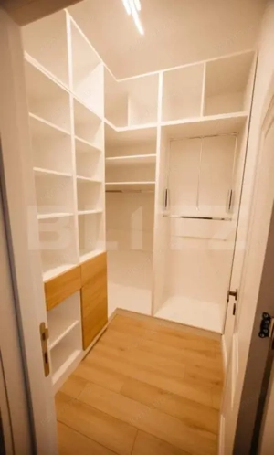 Penthouse cu 2 niveluri, 240 mp, Calea Severinului, zona Hanul Craiovita  - imagine 10