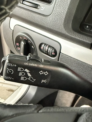 Volkswagen Golf 5 1.6  benzină,an 2008-Model 2009 - imagine 8