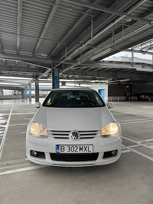 Volkswagen Golf 5 1.6  benzină,an 2008-Model 2009 - imagine 2