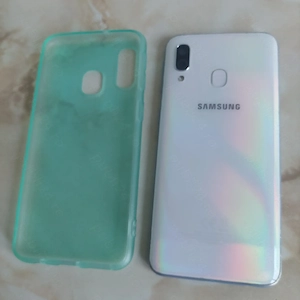 [A40] Vând Samsung Galaxy A40 alb, fără probleme + husă BONUS [poze reale] - imagine 5