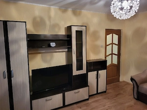 inchiriez apartament 2 cam