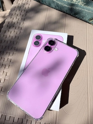 iPhone 16 plus ( cititi atent descrierea)