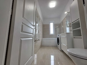 Apartament 1 Camera  Decomandat Etaj 1 Totul Nou Centrala Proprie Zona Giroc Calea Urseni  - imagine 8