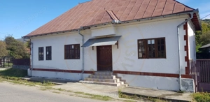 Casă versatilă de vânzare în Comuna Corbi, Argeș – ideală pentru afacere 