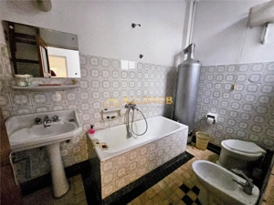 Cas #259; de v #226;nzare  #238;n zona Sala Sporturilor – ideal #259; pentru locuit sau investi #539 - imagine 14