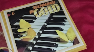 6 discuri viniluri lp . impecabile in gold ( sax - country guitar - hammond - orchestra - clarinet )